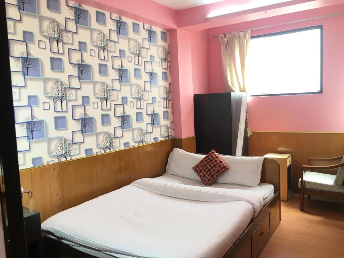 Hotel Plumeria Inn Katmandou Extérieur photo