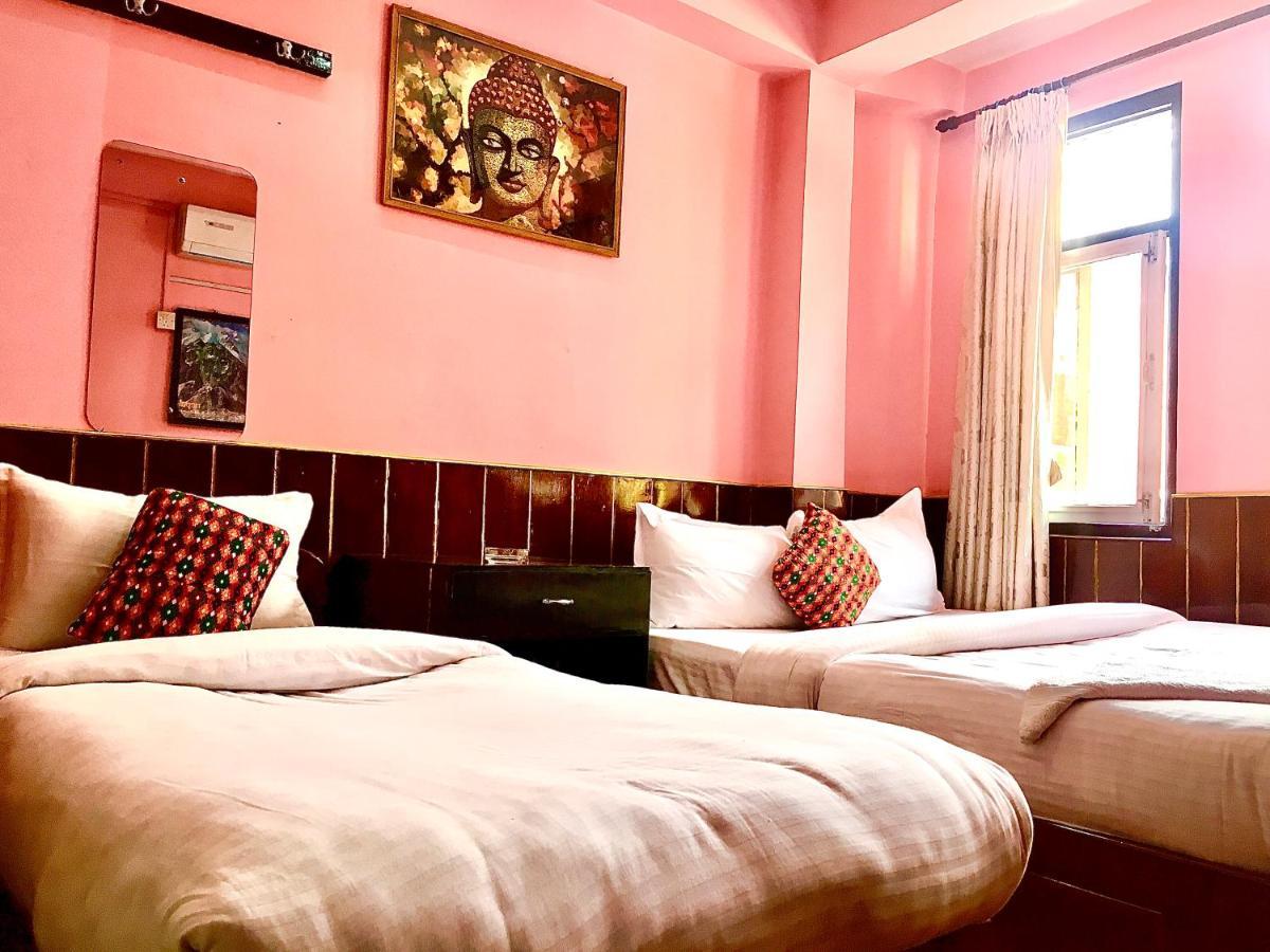 Hotel Plumeria Inn Katmandou Extérieur photo