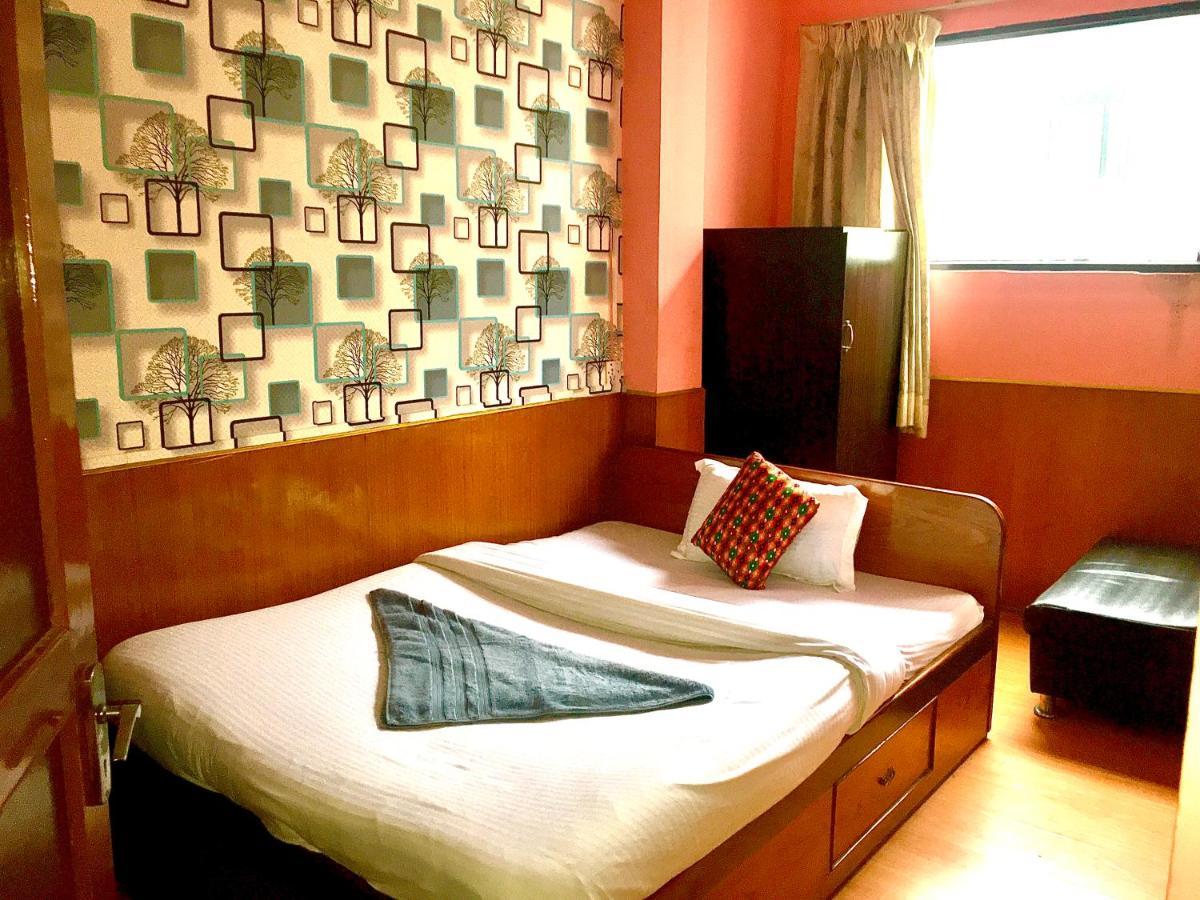 Hotel Plumeria Inn Katmandou Extérieur photo